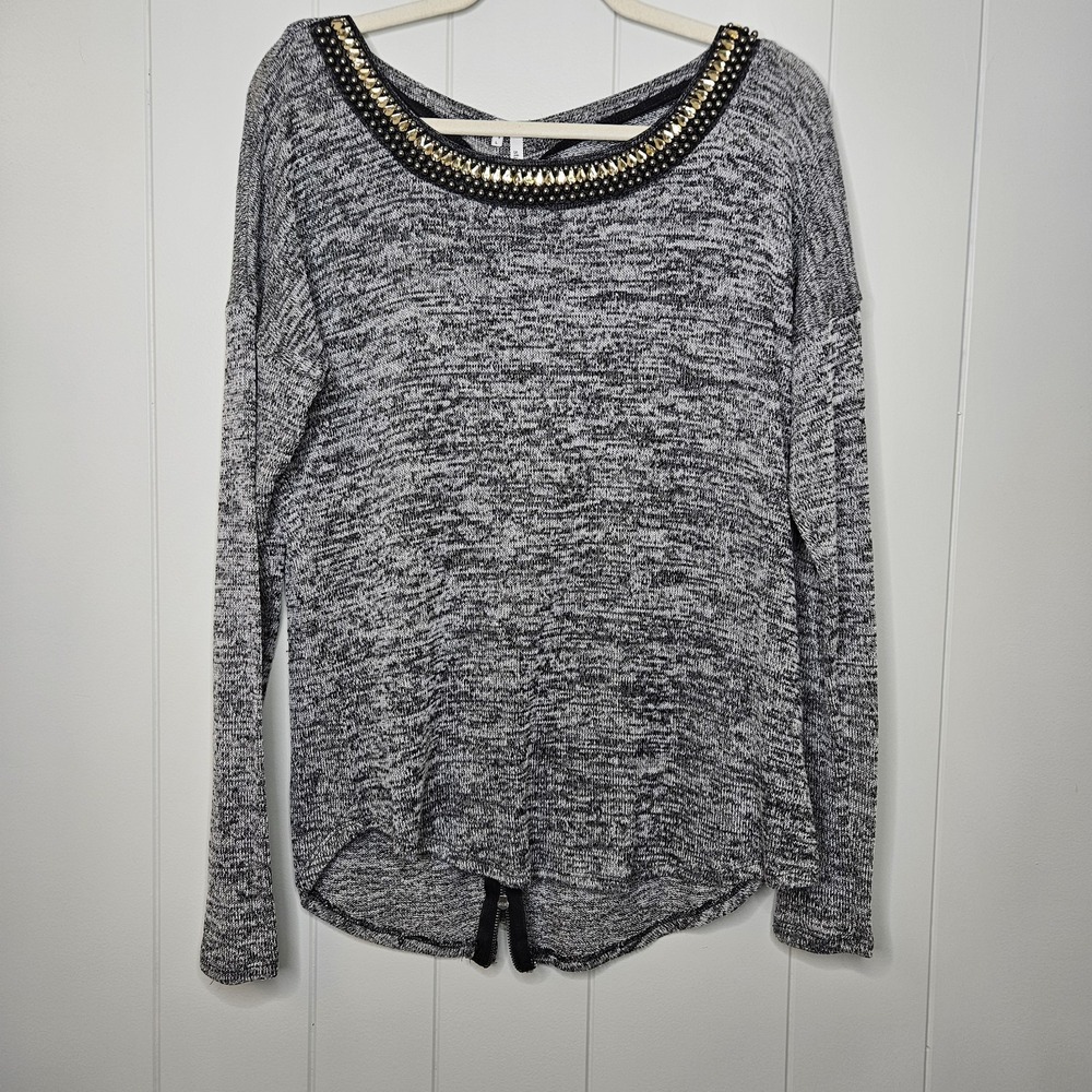 Studio Y Large Black And Gray Sweater‎ Zipper Back Bling Around Neck